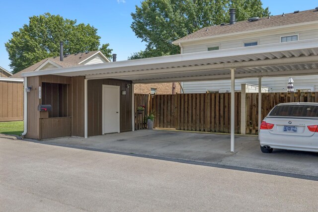 1013 E Northfield Blvd, Murfreesboro, TN 37130 - view of covered parking lot