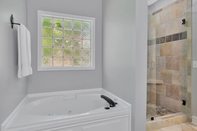 2910 Chaucer Dr, Murfreesboro, TN 37129 - full bath with a stall shower and a jetted tub