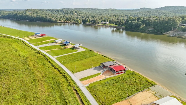 1813 Hardin Bottom River Rd, Clifton, TN 38425
