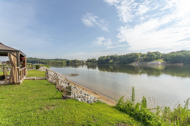 1813 Hardin Bottom River Rd, Clifton, TN 38425