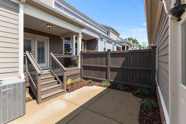 526 Sydenham Dr, Franklin, TN 37064 - view of patio / terrace