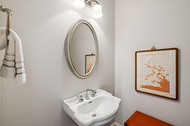 9020 Wenlock Ln, Franklin, TN 37064 - bathroom with a sink