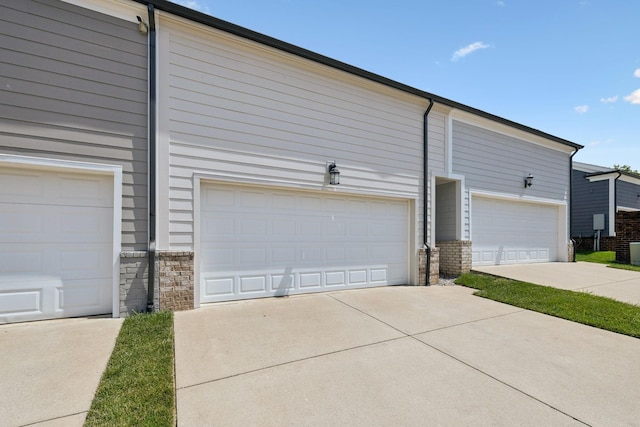 9020 Wenlock Ln, Franklin, TN 37064 - view of garage