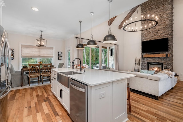 3515 Shellmans Dr, Murfreesboro, TN 37129 - kitchen with stainless steel appliances, a chandelier, light wood finished floors, white cabinets, and recessed lighting