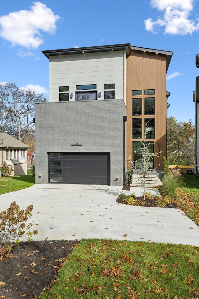 3916A Caylor Dr, Nashville, TN 37215 - photo 2