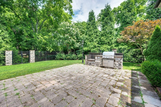 1313 Jewell Ave, Franklin, TN 37064 - view of patio / terrace featuring an outdoor kitchen