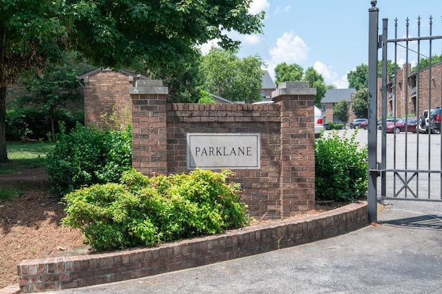 416 Sloan Rd, Nashville, TN 37209 - community sign with a gate