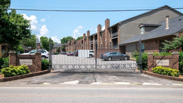 416 Sloan Rd, Nashville, TN 37209 - view of gate