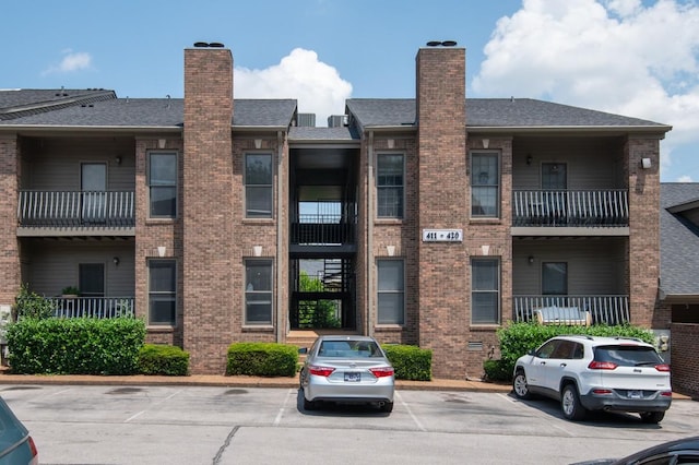 416 Sloan Rd, Nashville, TN 37209 - view of building exterior with uncovered parking