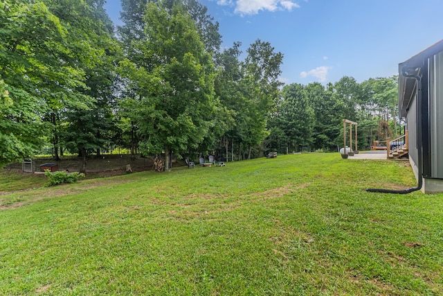 1567 Oak Knob Rd, Lafayette, TN 37083 - view of grassy yard