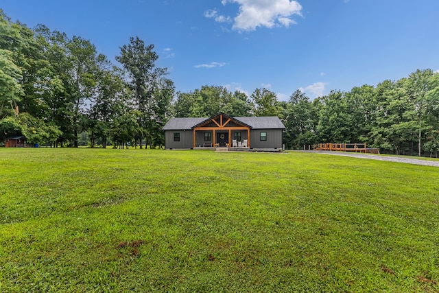 1567 Oak Knob Rd, Lafayette, TN 37083 - view of green lawn with covered porch