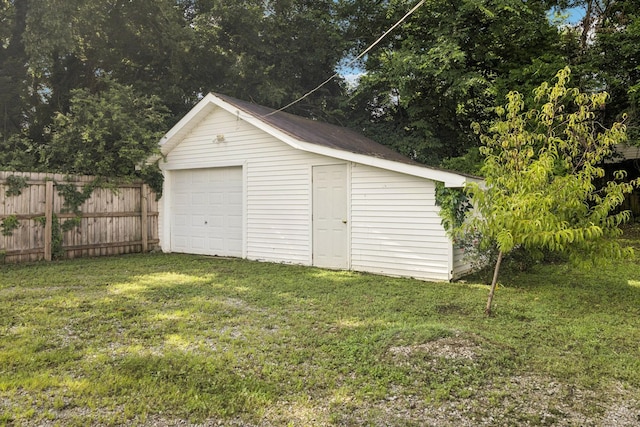 1221 W Commerce St W, Lewisburg, TN 37091 - view of detached garage