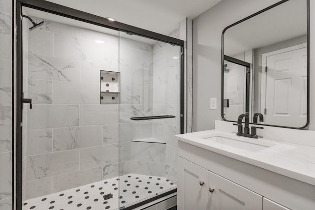 706 Poplar Ave, Murfreesboro, TN 37130 - full bath featuring a stall shower and vanity