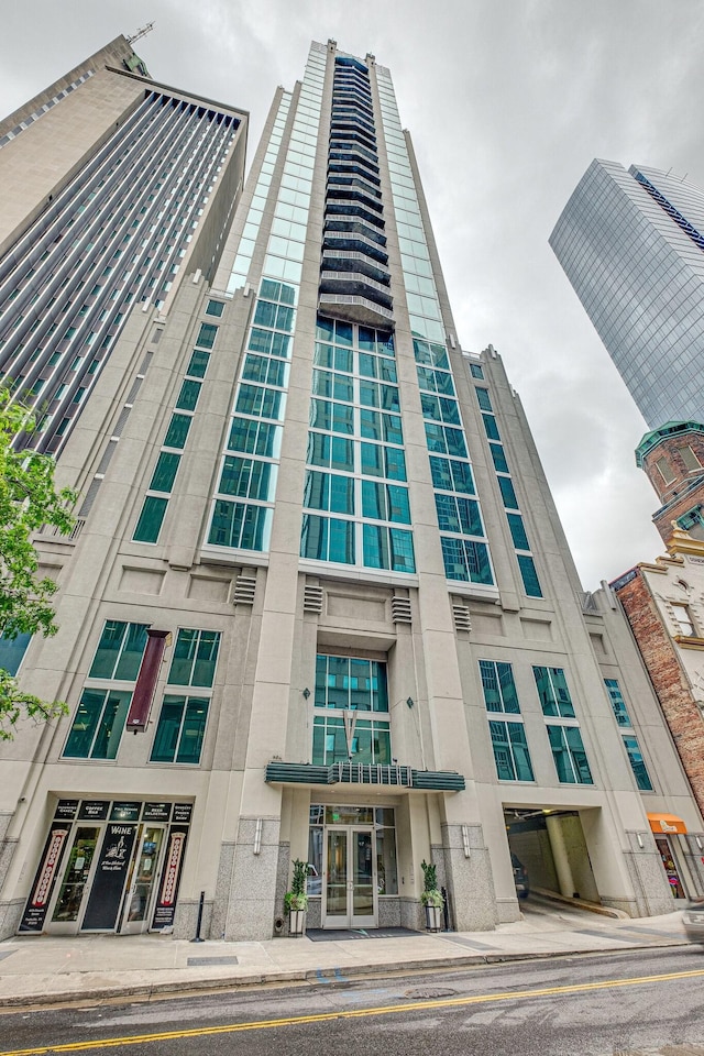 415 Church St Unit 2402, Nashville, TN 37219 - photo 1