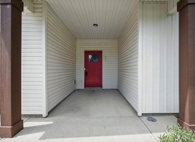 509 Kinslow Ln, Clarksville, TN 37040 - view of exterior entry featuring board and batten siding