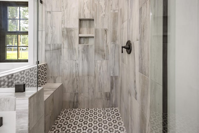 106 5th Ave N, Decherd, TN 37324 - full bathroom featuring a tile shower