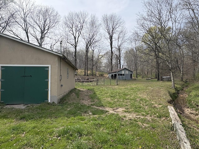 1000 Davis Hollow Rd, Minor Hill, TN 38473 - view of yard with an outbuilding