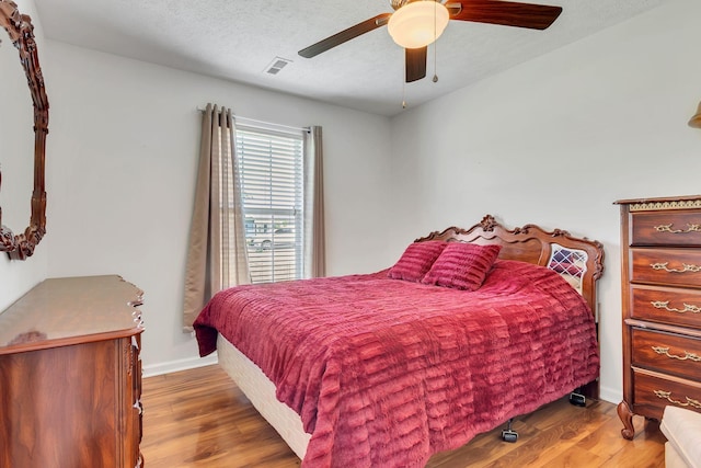 1107 Moreno Ln, Lewisburg, TN 37091 - bedroom with wood finished floors and ceiling fan