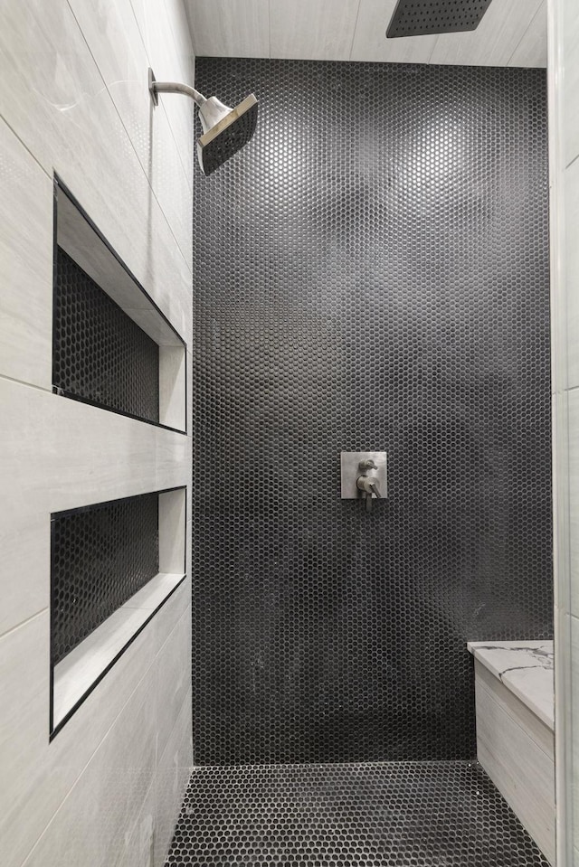 1884 Barnstaple Ln, Brentwood, TN 37027 - bathroom featuring a tile shower