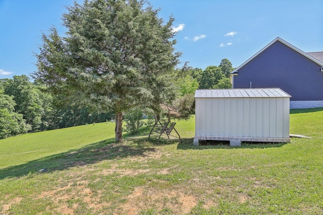 1219 Oak Grove Rd, Dickson, TN 37055 - view of green lawn featuring a storage shed