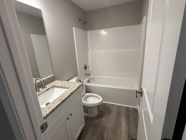 760 Hanestown Rd, Lafayette, TN 37083 - bathroom with wood finished floors, vanity, and  shower combination