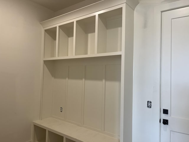 133 Scarsdale Dr S, Hendersonville, TN 37075 - view of mudroom