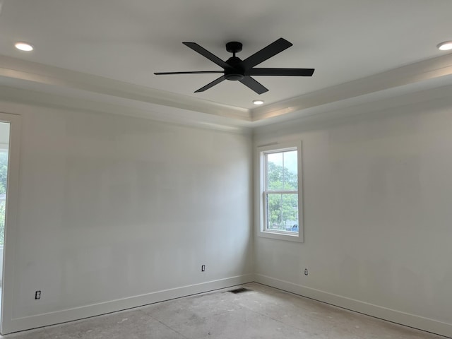 133 Scarsdale Dr S, Hendersonville, TN 37075 - spare room featuring a ceiling fan, recessed lighting, a raised ceiling, and concrete flooring