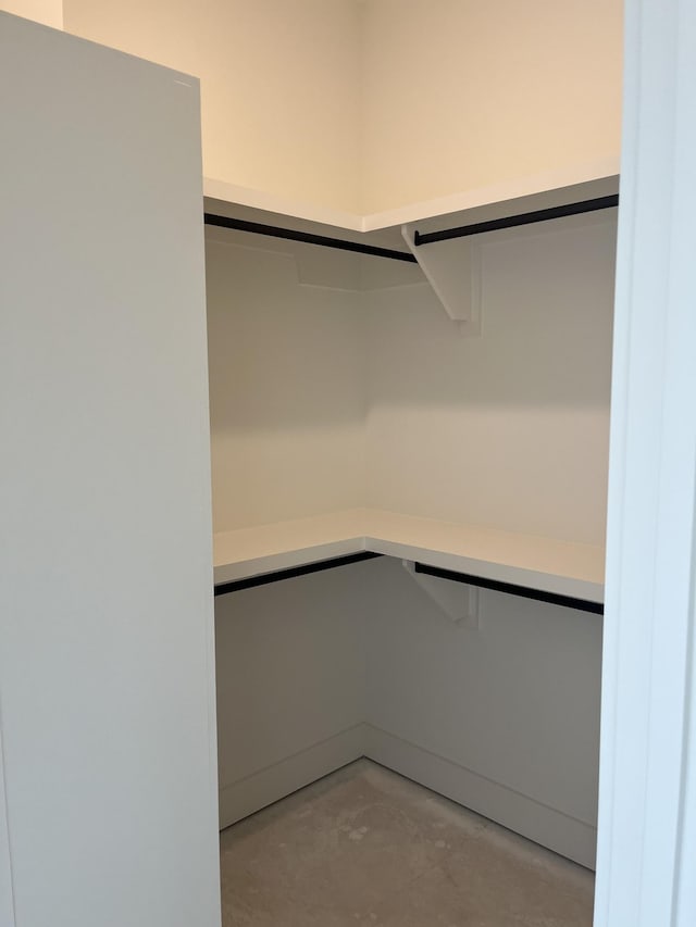 133 Scarsdale Dr S, Hendersonville, TN 37075 - view of spacious closet