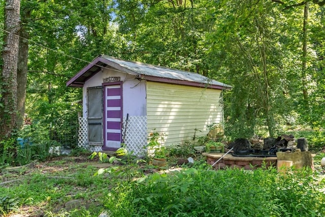 106 Ulcer Hollow Rd, Waverly, TN 37185 - view of shed