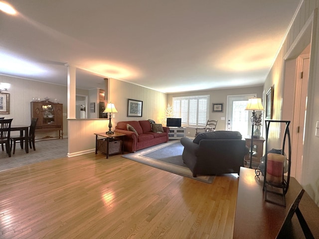 412 Winwood Dr, Lebanon, TN 37087 - living room featuring wood finished floors