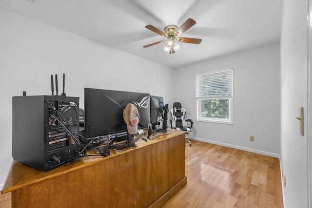 3899 Sadlersville Rd, Adams, TN 37010 - office featuring light wood finished floors and ceiling fan