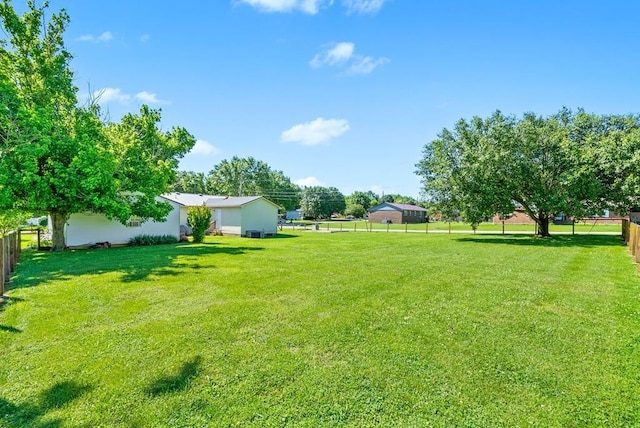 705 Pineridge Dr, Hopkinsville, KY 42240 - view of fenced backyard