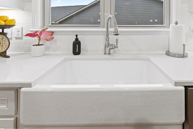 1055 Sumner Grv, Spring Hill, TN 37174 - kitchen view of backsplash and light countertops