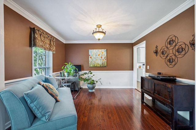 9505 Inavale Ln, Brentwood, TN 37027 - living room featuring crown molding and wood-type flooring