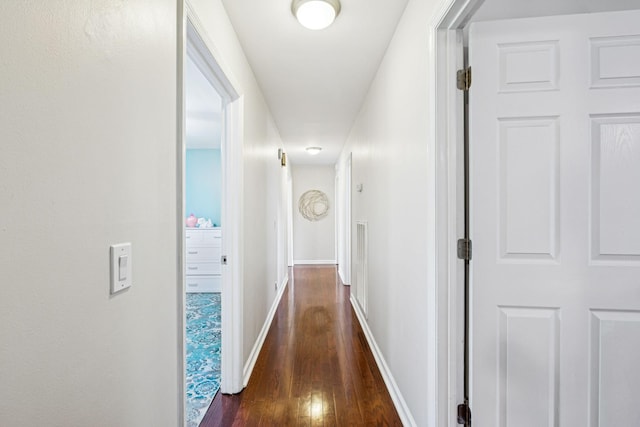9505 Inavale Ln, Brentwood, TN 37027 - corridor featuring dark wood-style flooring and baseboards
