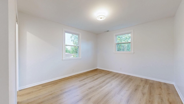 2104 W Richmond Hill Dr, Nashville, TN 37207 - spare room featuring light wood-style floors and baseboards