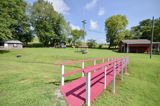 1355 Westfield Rd, Dickson, TN 37055 - view of grassy yard featuring an outdoor structure and a pole building