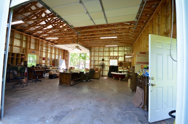 1355 Westfield Rd, Dickson, TN 37055 - view of garage