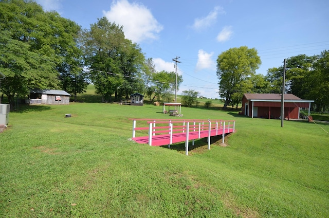 1355 Westfield Rd, Dickson, TN 37055 - view of green lawn with an outdoor structure