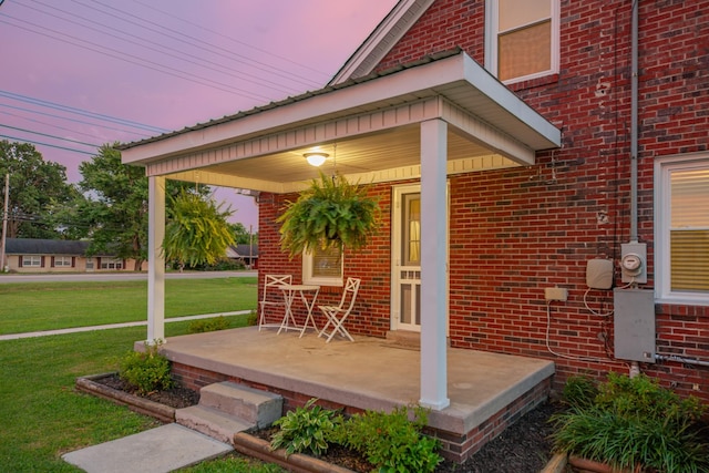 1200 Mill St, Pulaski, TN 38478 - covered porch with a yard