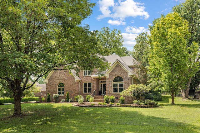 7075 Willowick Dr, Brentwood, TN 37027 - traditional home with brick siding and a front yard