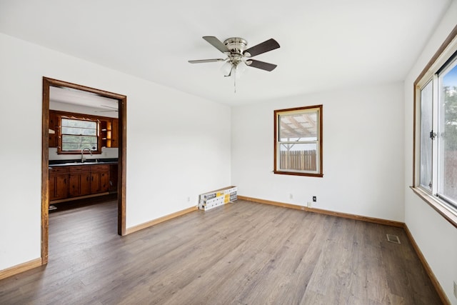 1421 Lakeview Rd, Clarksville, TN 37040 - unfurnished room featuring wood finished floors and ceiling fan