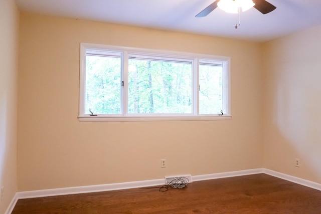 745 Contraband Ln, Cookeville, TN 38501 - empty room featuring dark wood-type flooring and a ceiling fan