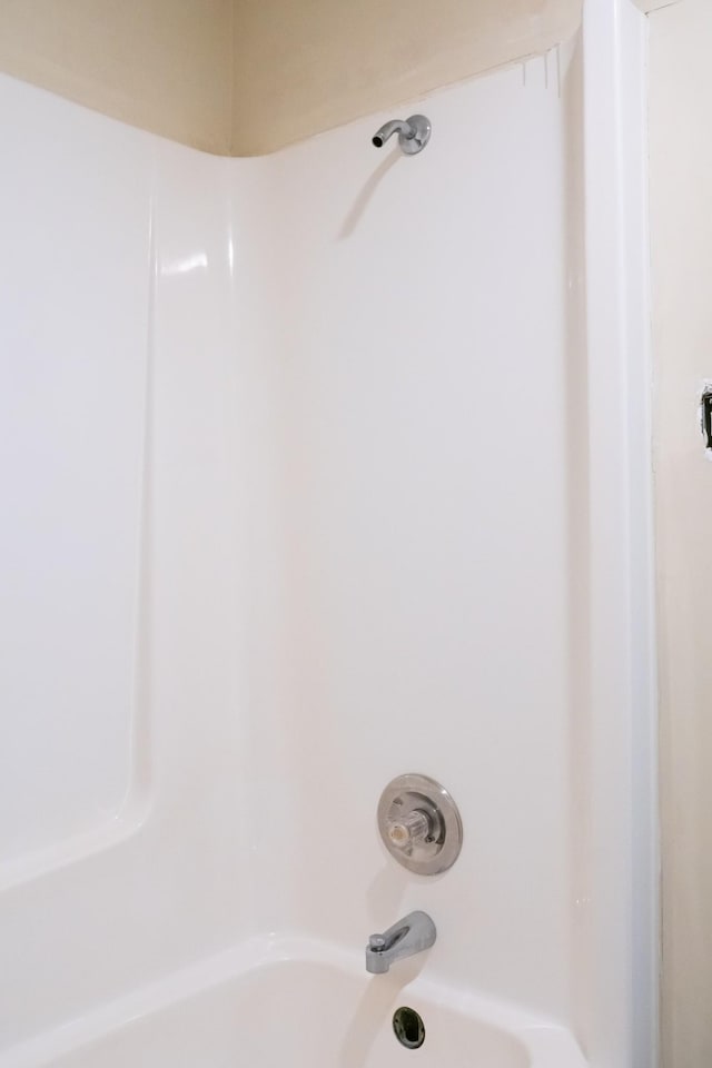 745 Contraband Ln, Cookeville, TN 38501 - bathroom featuring shower / washtub combination