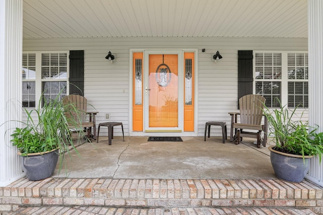 4505 Polaris Dr, Chapel Hill, TN 37034 - view of exterior entry featuring a porch