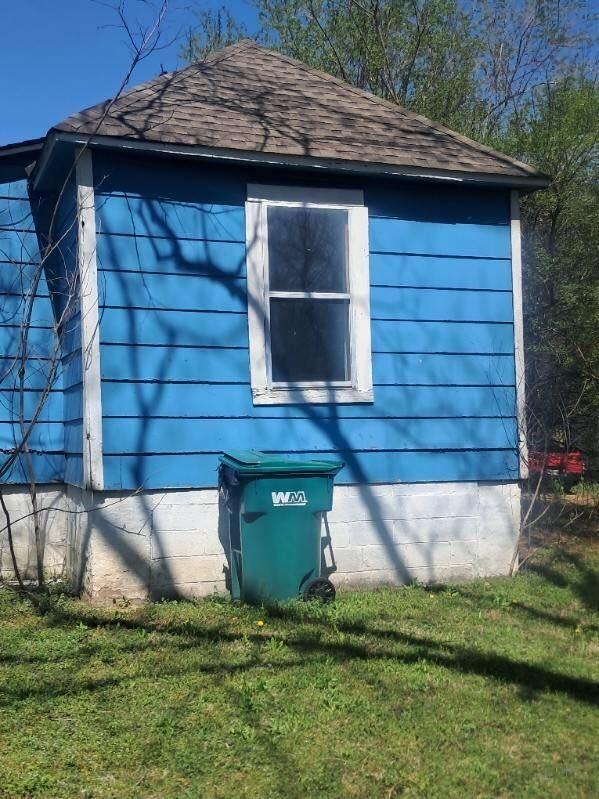 392 Berry St, Jackson, TN 38301 - photo 14
