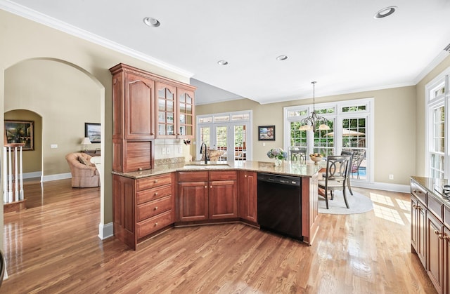 9732 Turnbridge Ct, Brentwood, TN 37027 - kitchen with dishwasher, light wood-style floors, crown molding, a peninsula, and light stone countertops