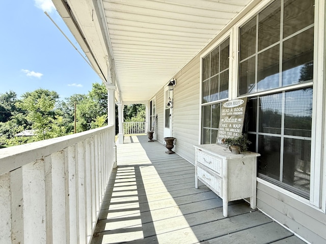 2844 Jarman Hollow Rd, Palmyra, TN 37142 - view of porch