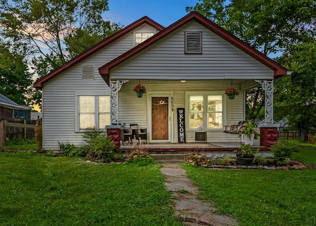 909 W 1st St, Dickson, TN 37055 - bungalow featuring covered porch