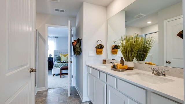 4910 Mowbray Way, Murfreesboro, TN 37129 - bathroom with double vanity and ensuite bath